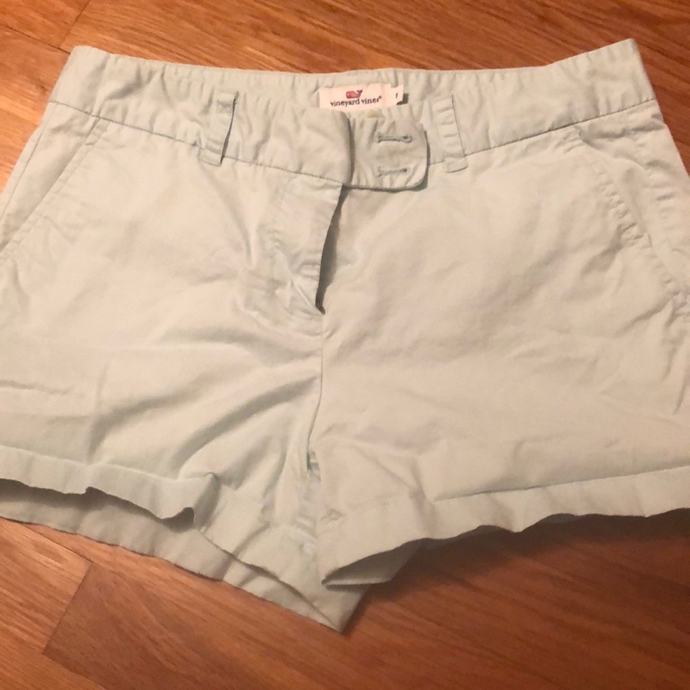 Vineyard vines shorts